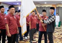 Pengukuhan Pengurus KBKK Batam, Amsakar Ajak Warga Kampar Perkuat Persatuan dan Bangun Batam